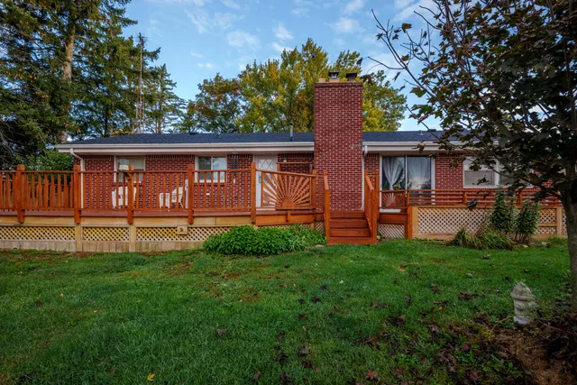 $390,000 | 16535 Plank Road, Yorkville, WI 53182