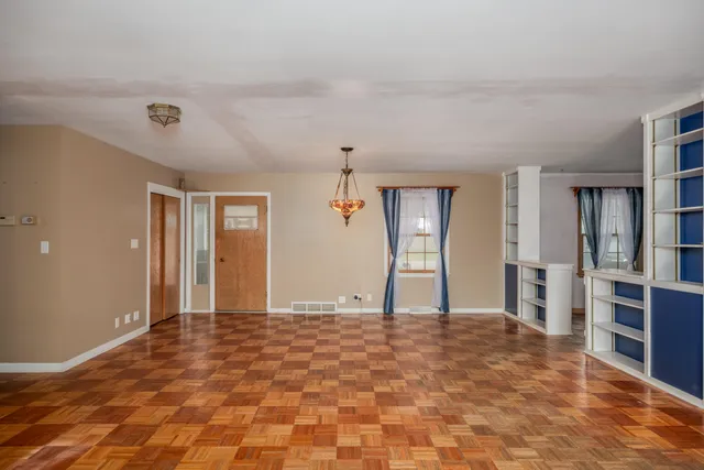 $390,000 | 16535 Plank Road, Yorkville, WI 53182