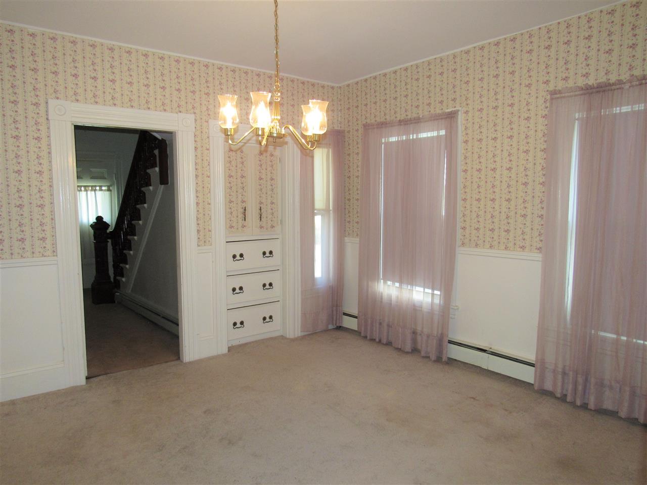 88 Riddle Street Manchester, NH 03102 - Photo 5 of 12