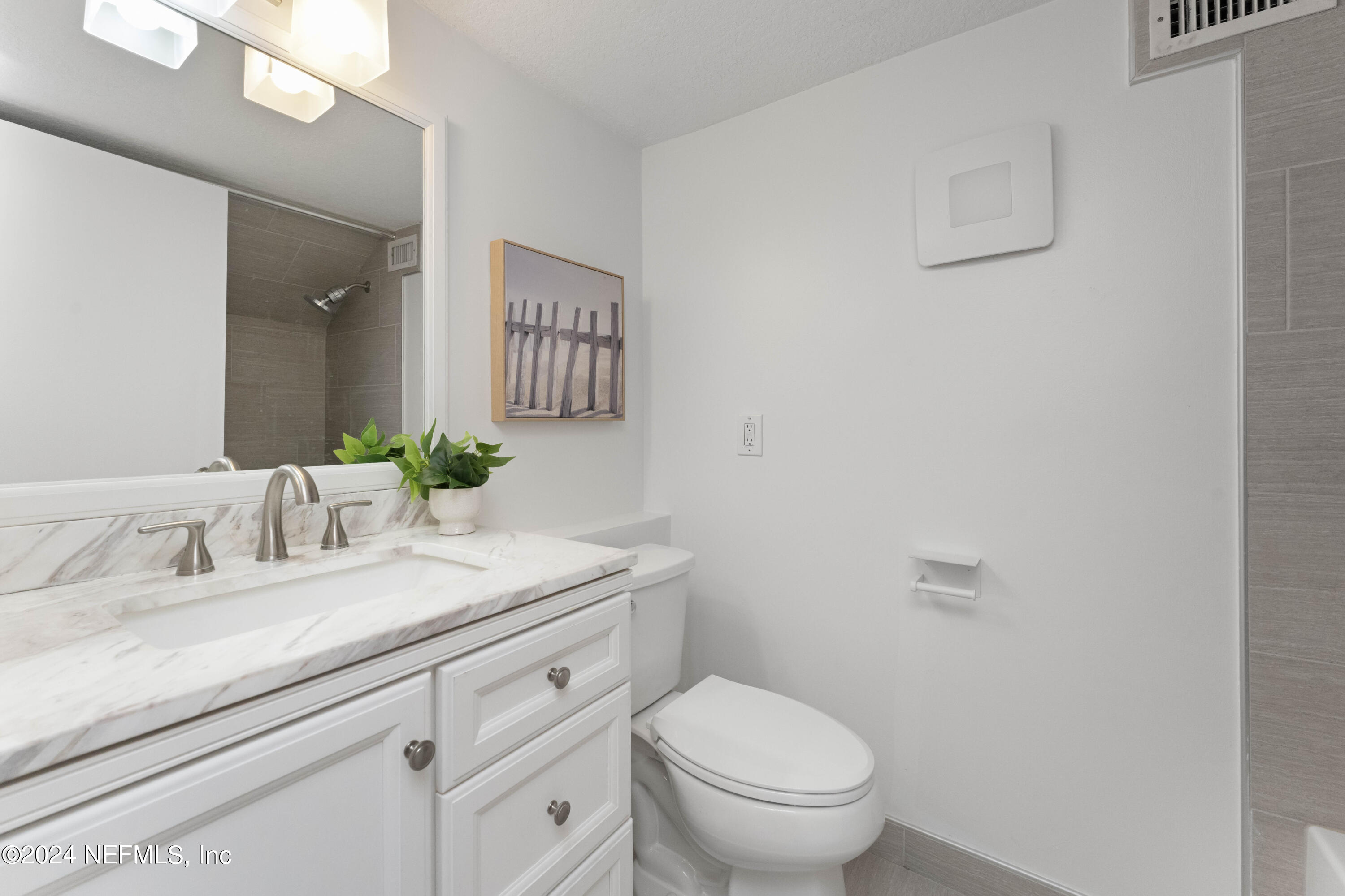 2277 Seminole Road, Unit B Atlantic Beach, FL 32233 - Photo 19 of 48 Primary Bathroom