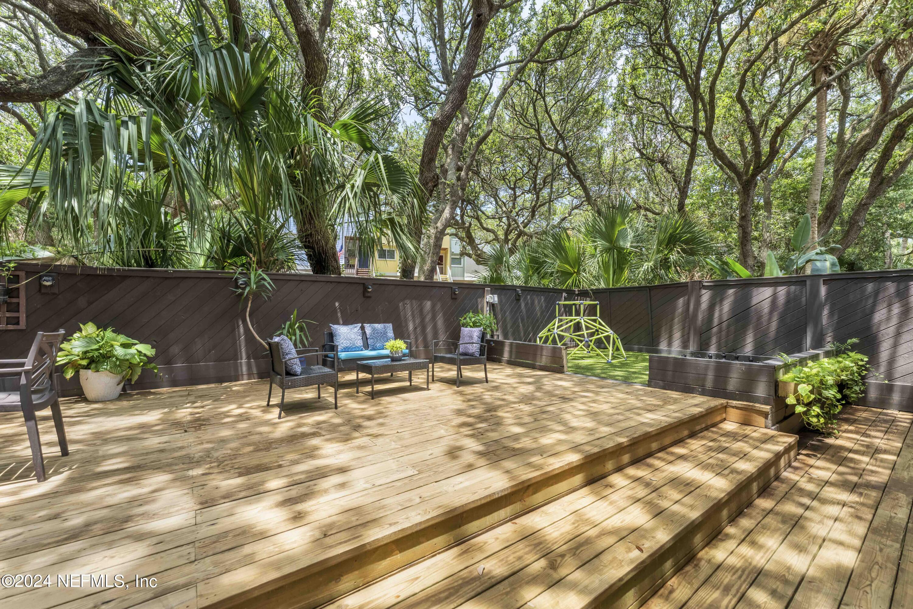 2277 Seminole Road, Unit B Atlantic Beach, FL 32233 - Photo 26 of 48 Backyard
