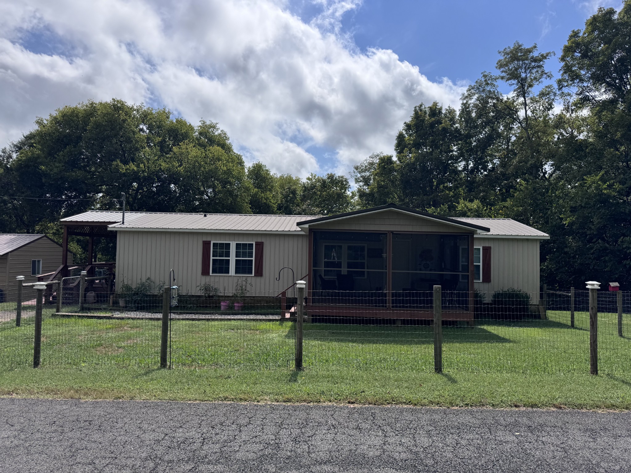 2205 Carmichael Road Talbott, TN 37877 - Photo 1 of 30 Gallery Image 1