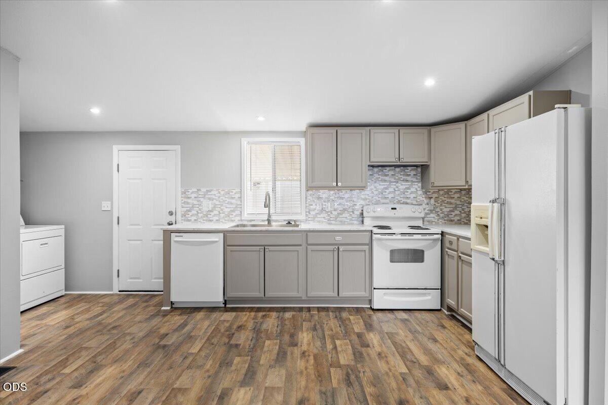 6850 Downing Road, Unit SPC 60 Central Point, OR 97502 - Photo 8 of 26