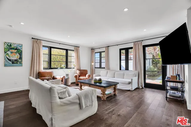 $3,149,000 | 911 South Victoria Avenue, Los Angeles, CA 90019