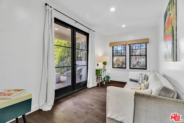 $3,149,000 | 911 South Victoria Avenue, Los Angeles, CA 90019