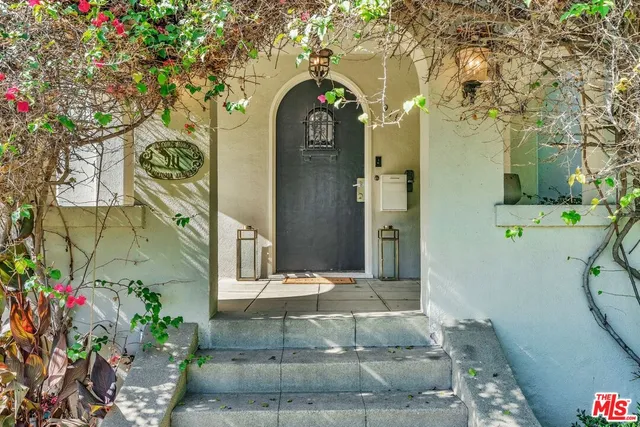 $3,149,000 | 911 South Victoria Avenue, Los Angeles, CA 90019