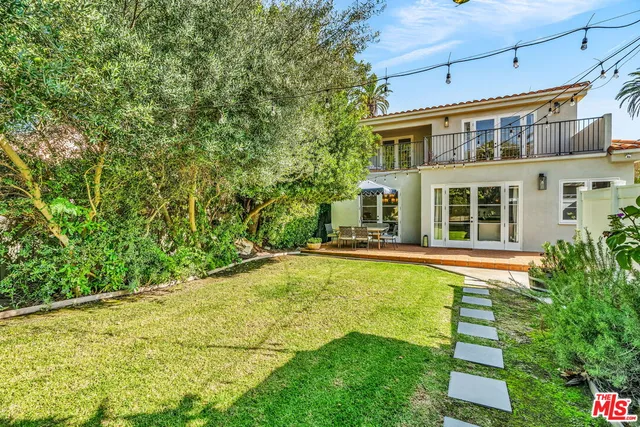 $3,149,000 | 911 South Victoria Avenue, Los Angeles, CA 90019