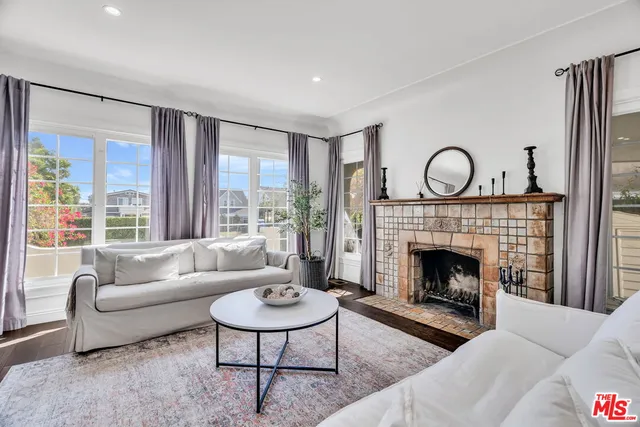 $3,149,000 | 911 South Victoria Avenue, Los Angeles, CA 90019