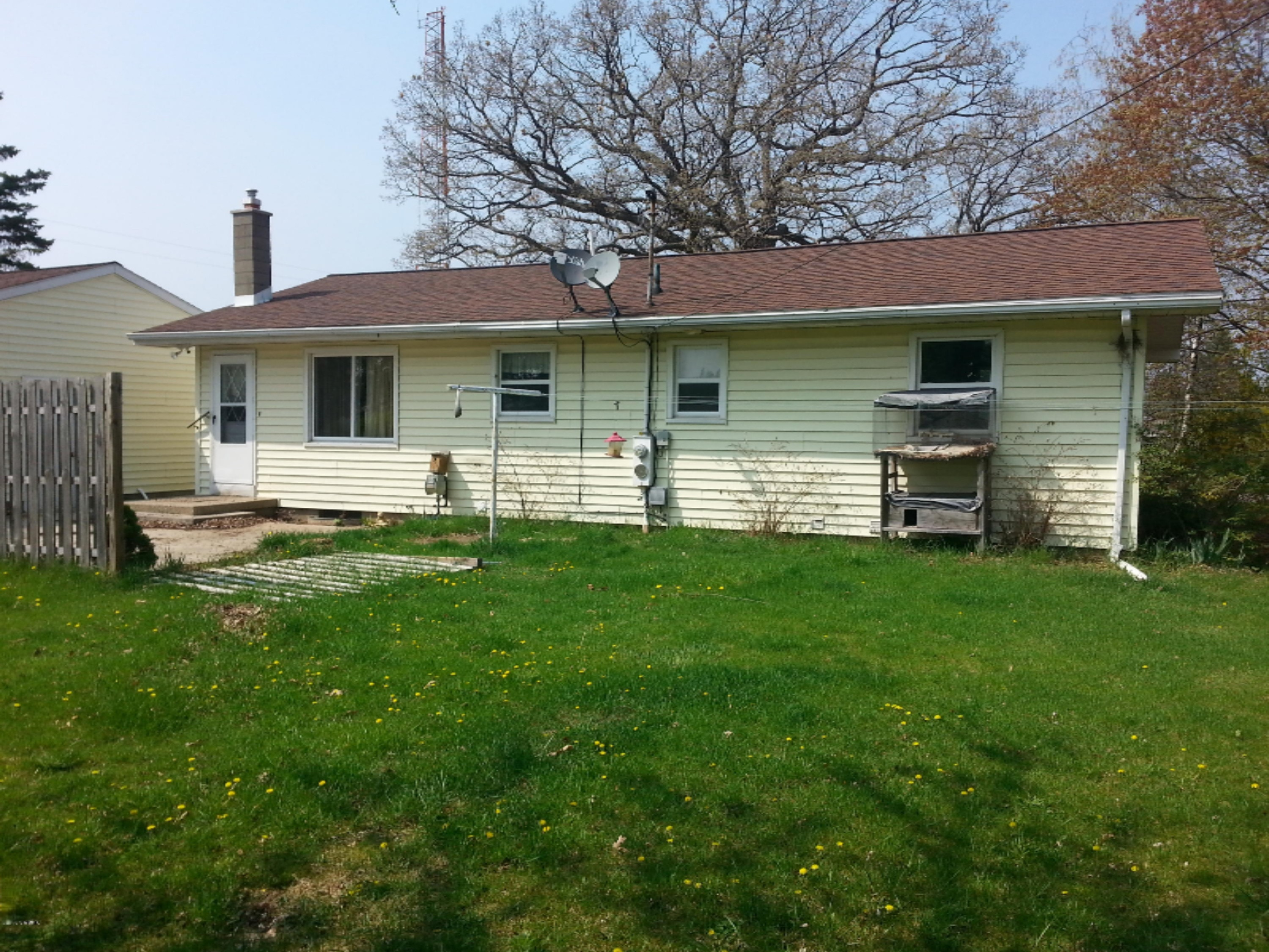 263 West Tuttle Road Ionia, MI 48846 - Photo 3 of 12 20150506_155450