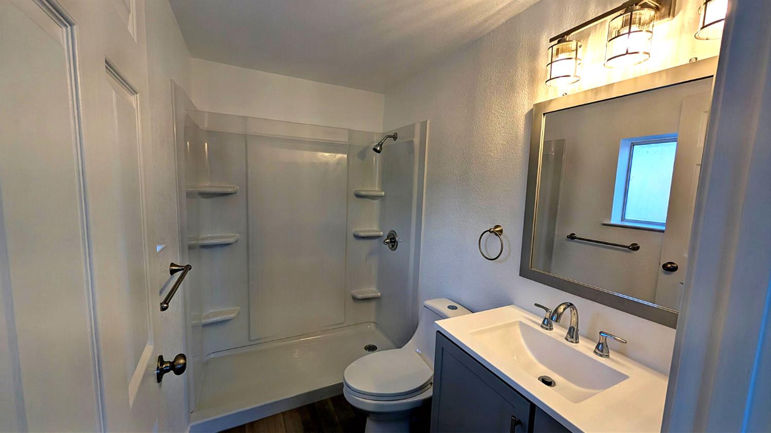 343 Deer Field Circle Copperopolis, CA 95228 - Photo 12 of 30 Remodeled Primary Bath