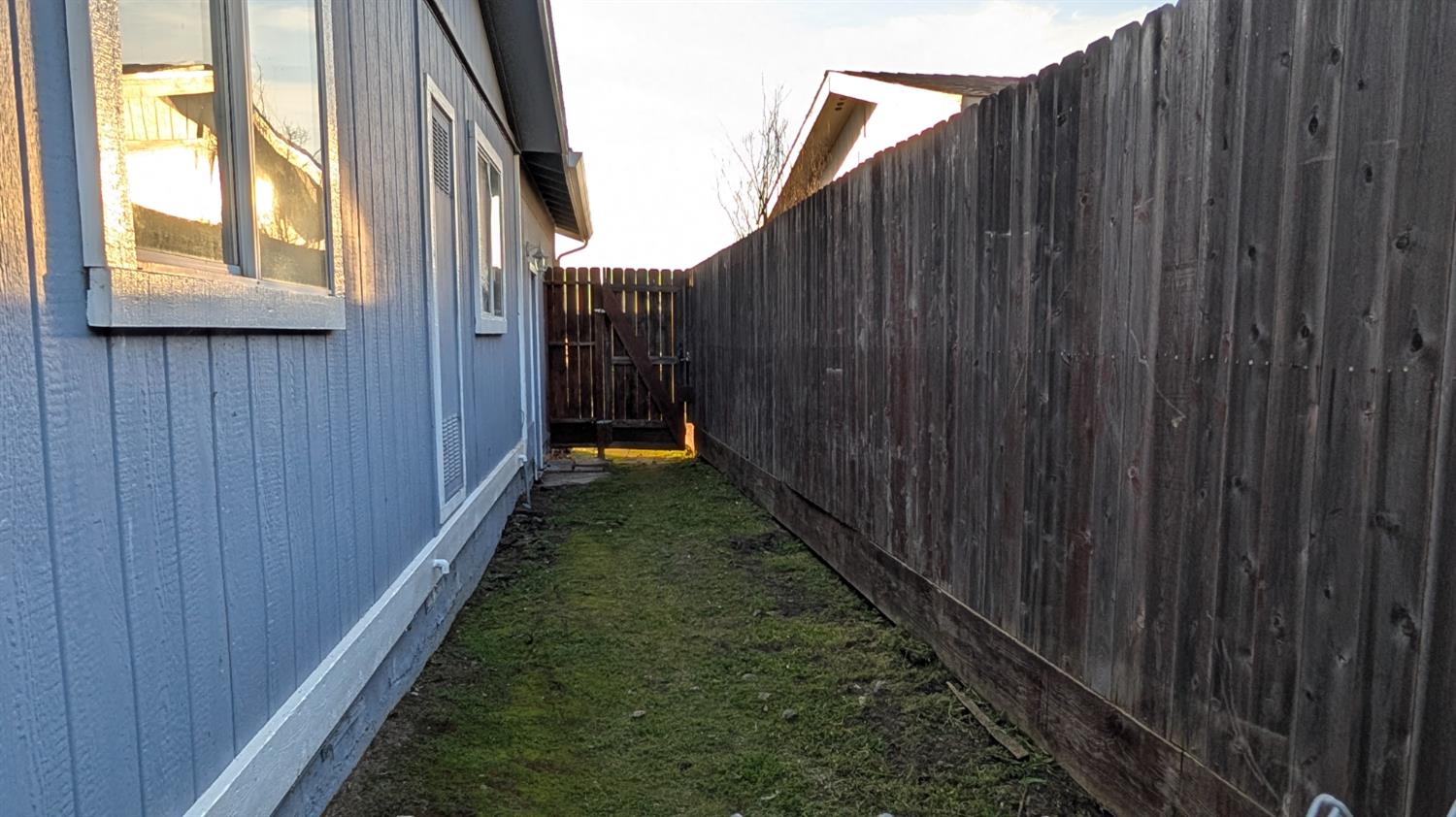343 Deer Field Circle Copperopolis, CA 95228 - Photo 24 of 30 Side Yard on the Right Side with an access gate.