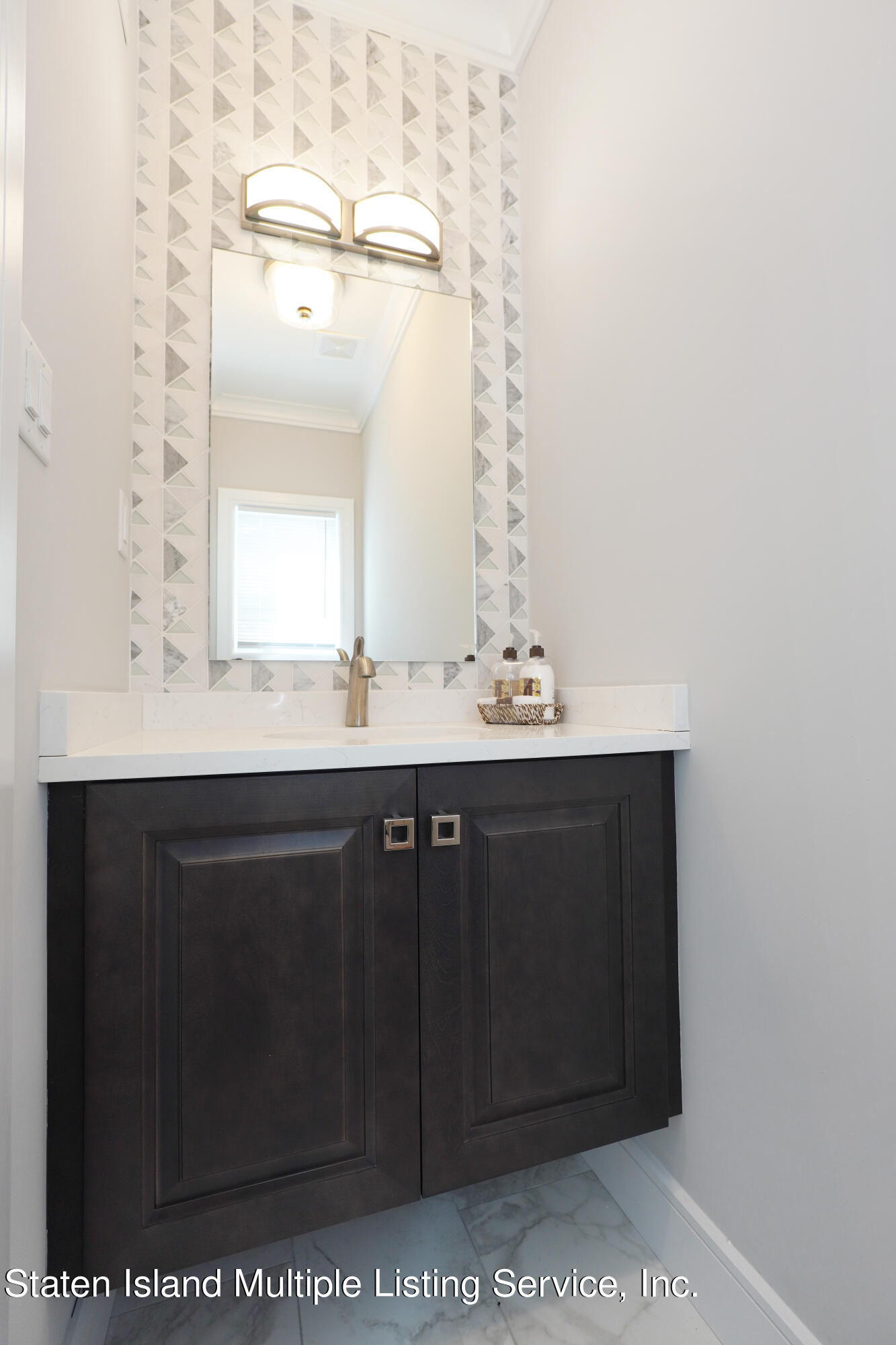 23 Torrice Loop Staten Island, NY 10309 - Photo 10 of 51 Photo Jan 04 2019, 4 40 03 PM