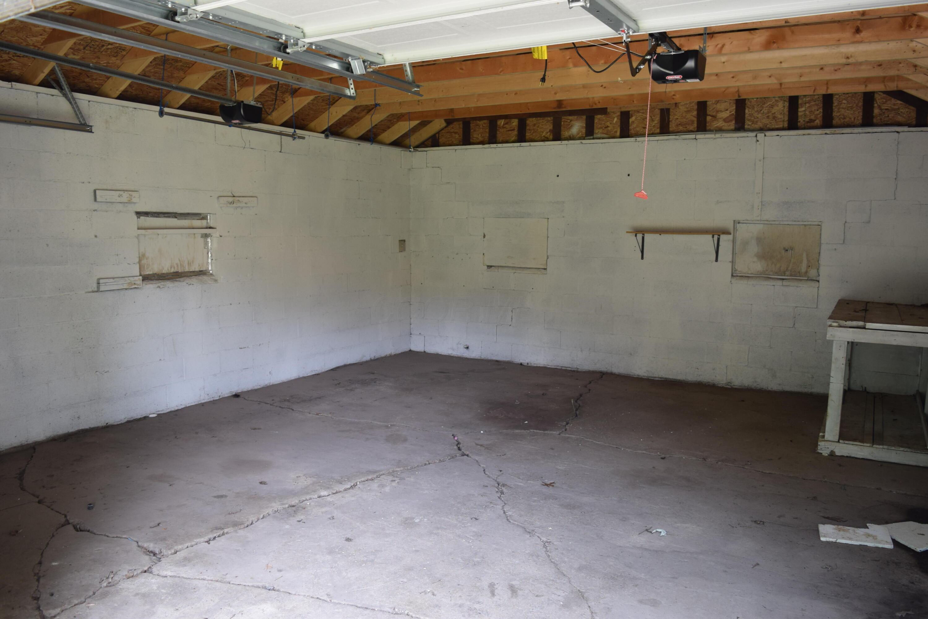 2034 Ferris Road Columbus, OH 43224 - Photo 5 of 14