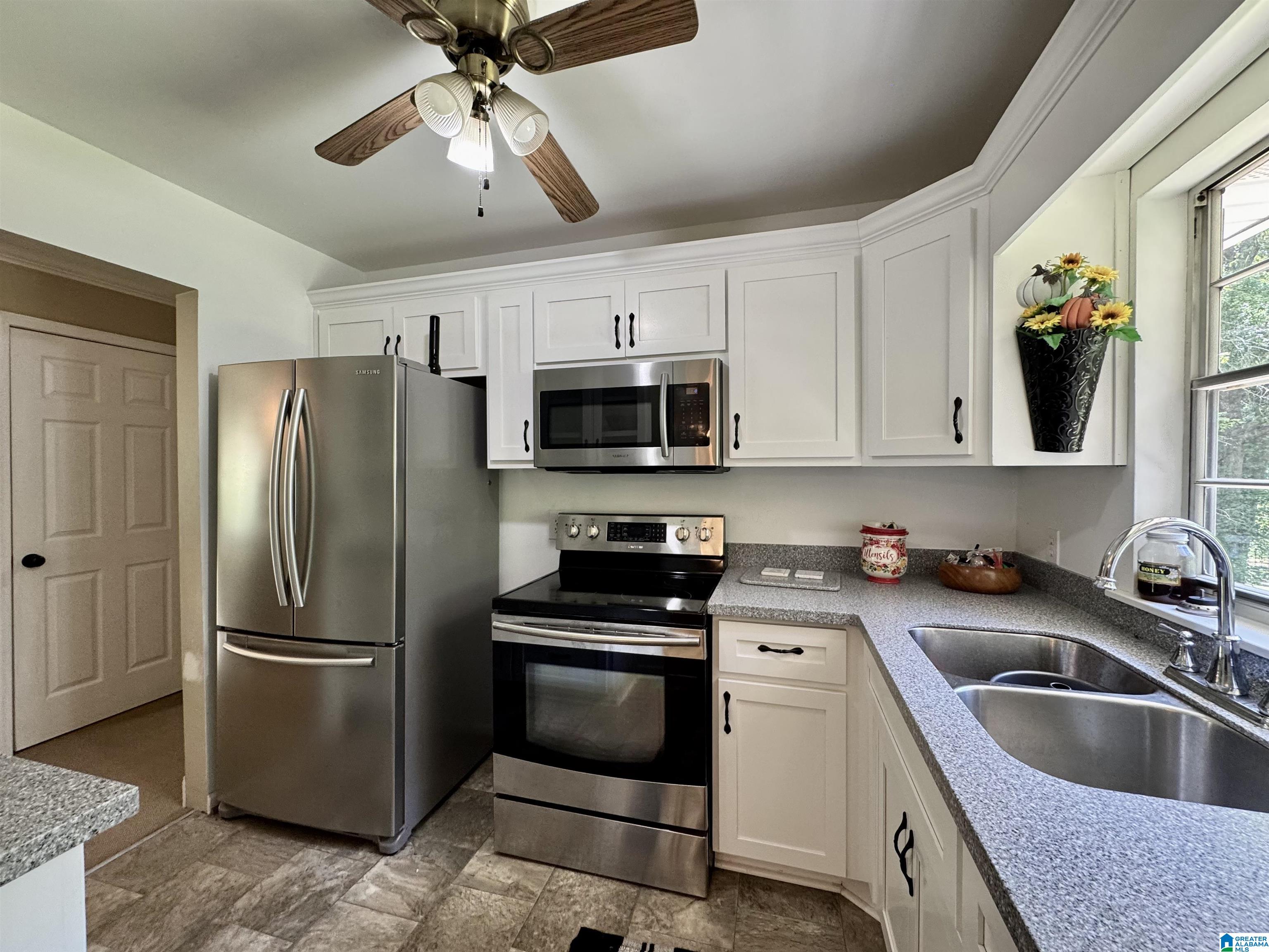 455 Spring Trail Warrior, AL 35180 - Photo 19 of 44
