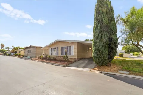$189,999 | 1601 South Garey, Unit 93, Pomona, CA 91766
