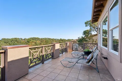 $2,300,000 | 115 Stone Tree Lane, Novato, CA 94945