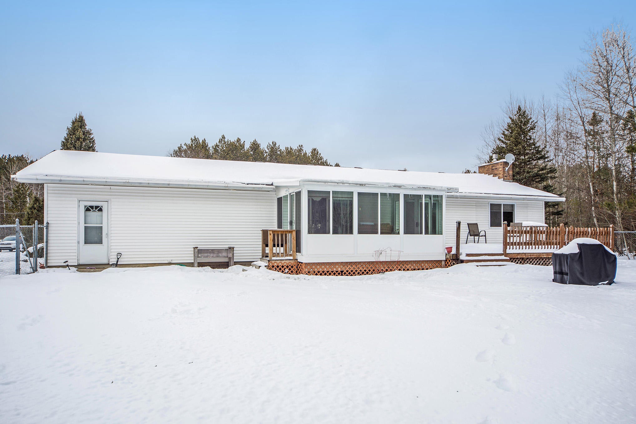 4843 Van Tyle Road Gaylord, MI 49735 - Photo 4 of 27 Gallery Image 4