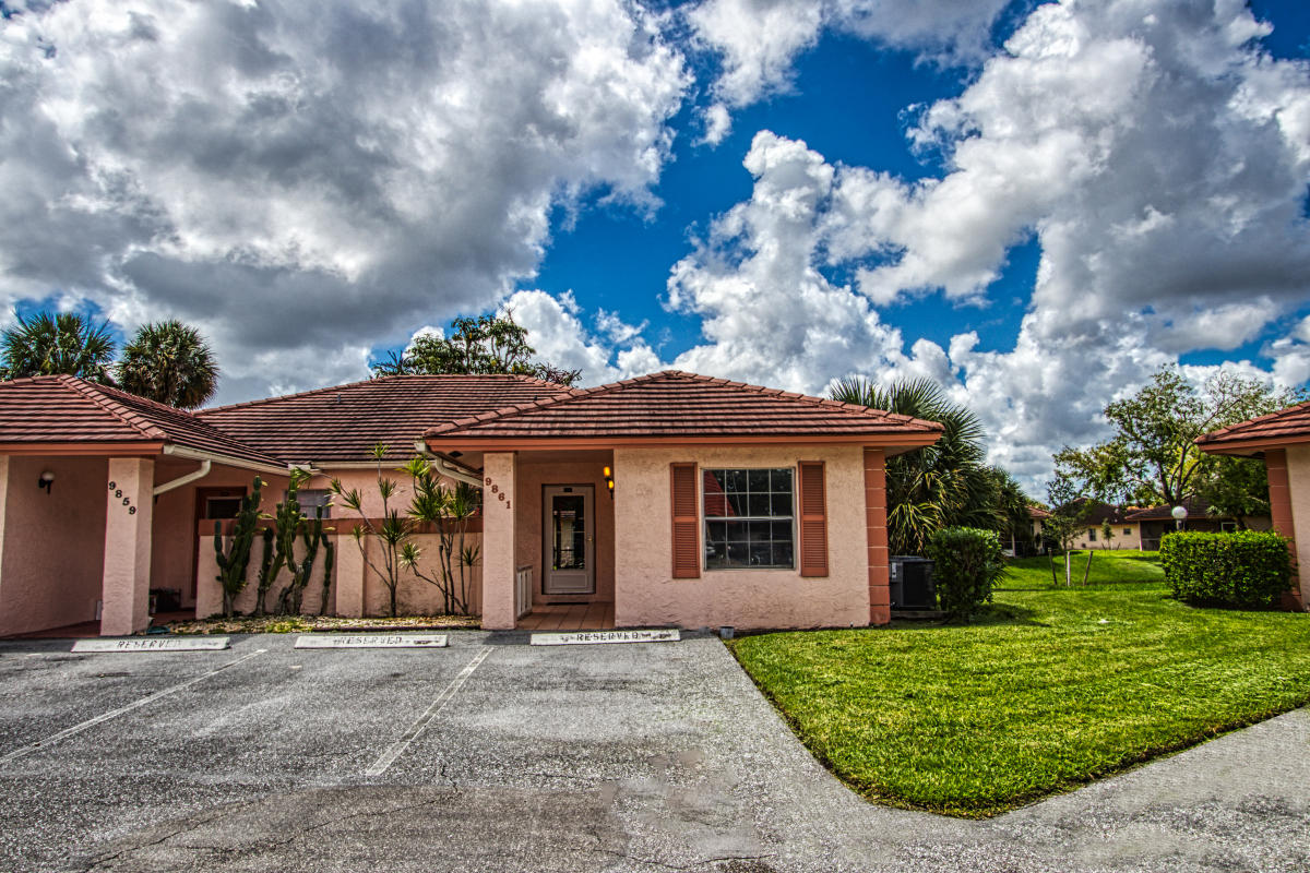 9861_Three_Lakes_Exterior_4