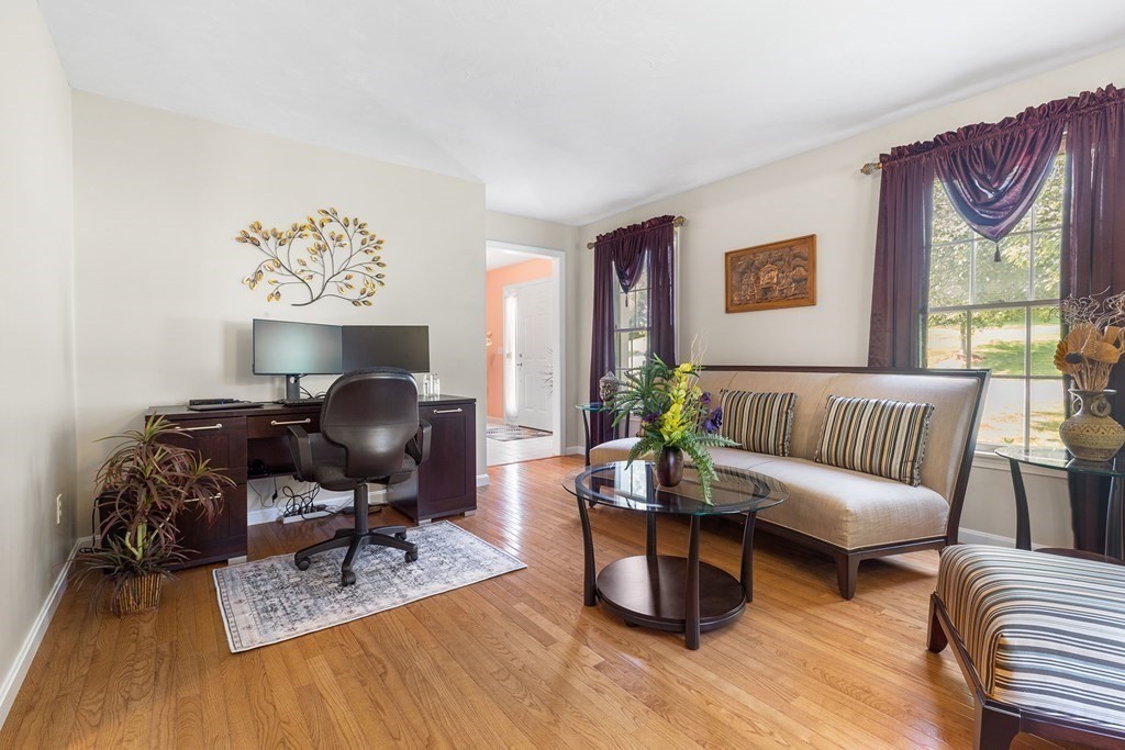 7 Kattail Road Hudson, MA 01749 - Photo 11 of 36