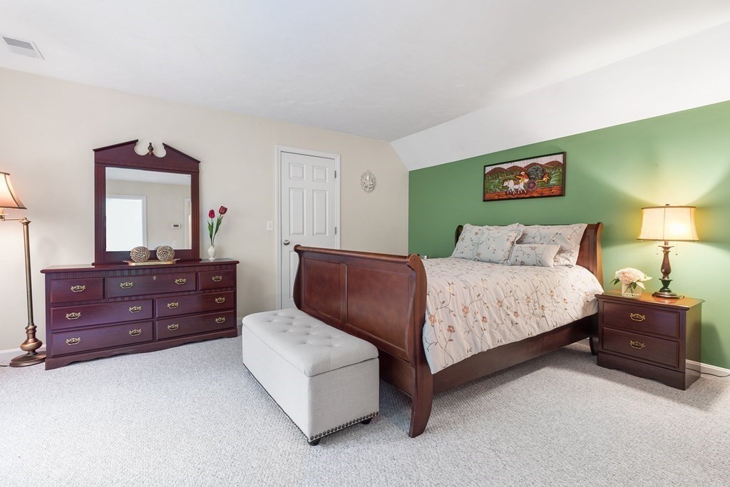 7 Kattail Road Hudson, MA 01749 - Photo 21 of 36