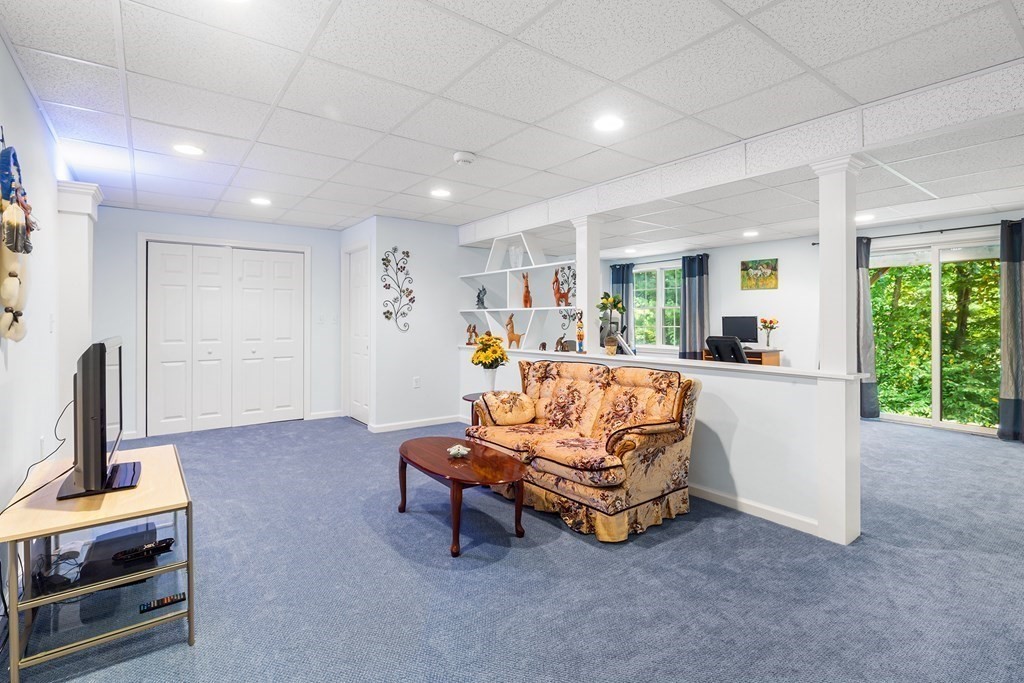 7 Kattail Road Hudson, MA 01749 - Photo 34 of 36