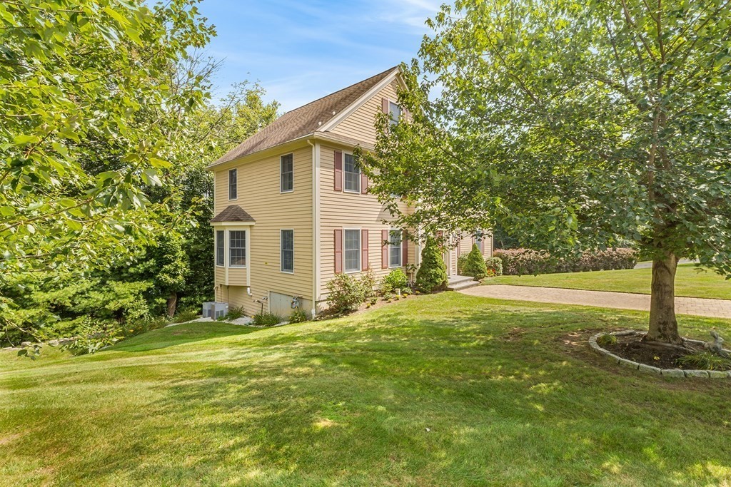 7 Kattail Road Hudson, MA 01749 - Photo 5 of 36