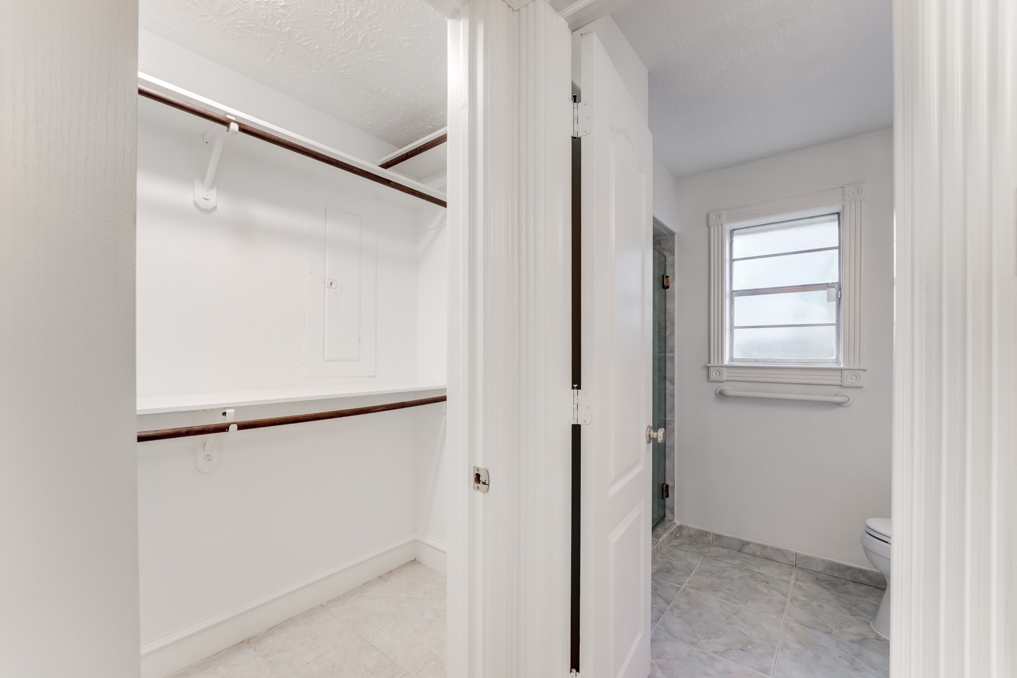 323 Spring Woods Drive Spring, TX 77386 - Photo 32 of 50 a view of an empty room