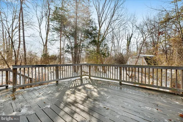 $300,000 | 10090 Tyler Lane, Midland, VA 22728