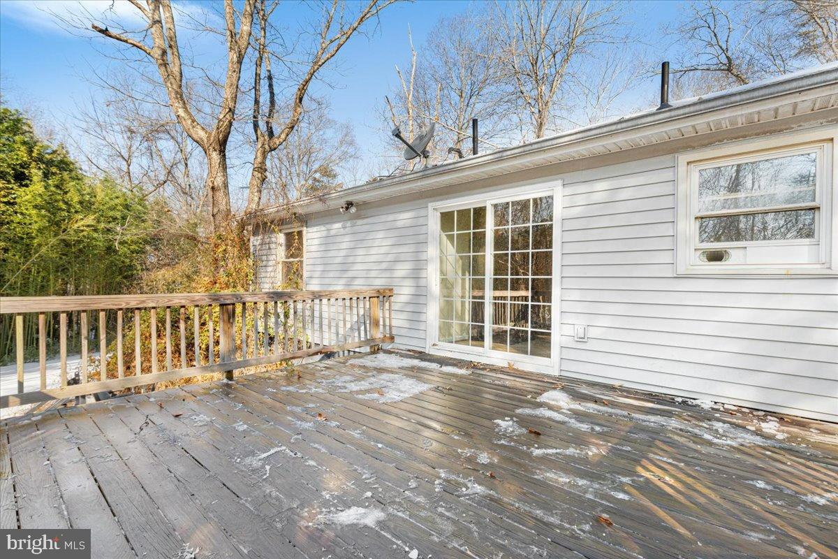 10090 Tyler Lane Midland, VA 22728 - Photo 18 of 27