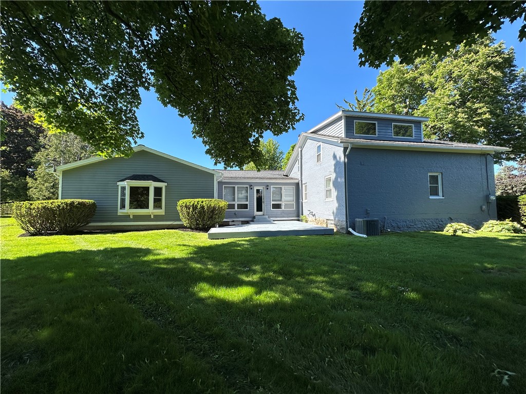 548 White Springs Road Geneva Town, NY 14456 - Photo 3 of 39