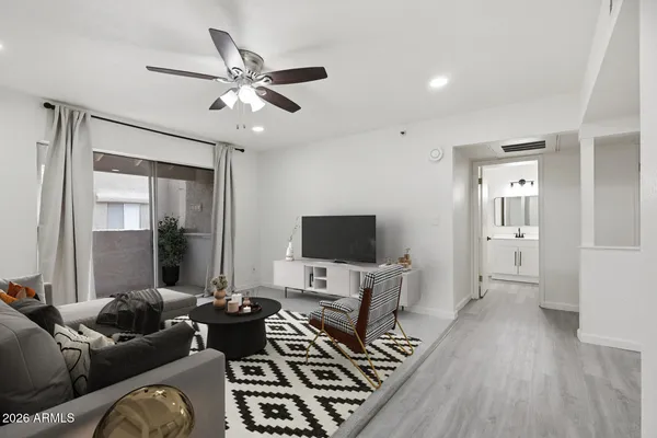 $299,000 | 4444 East Paradise Village Parkway North, Unit 251, Phoenix, AZ 85032