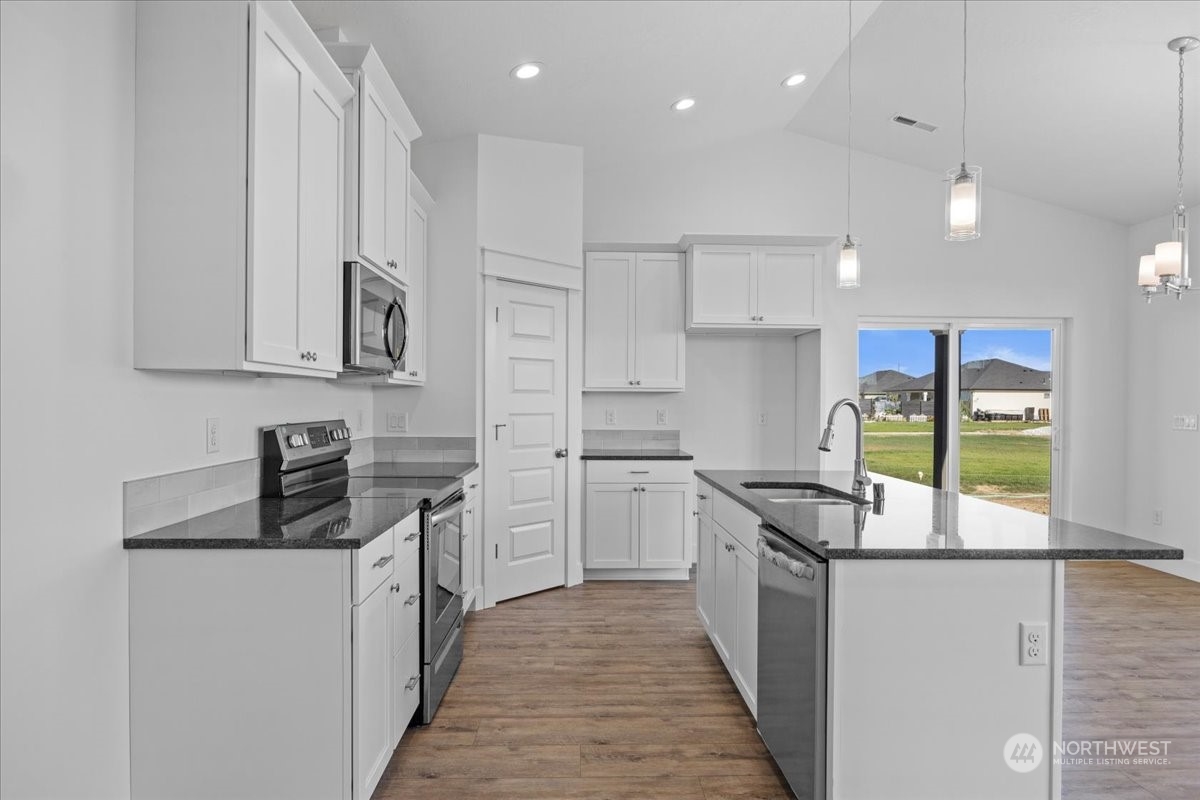 1217 East Cascade Street Othello, WA 99344 - Photo 23 of 32