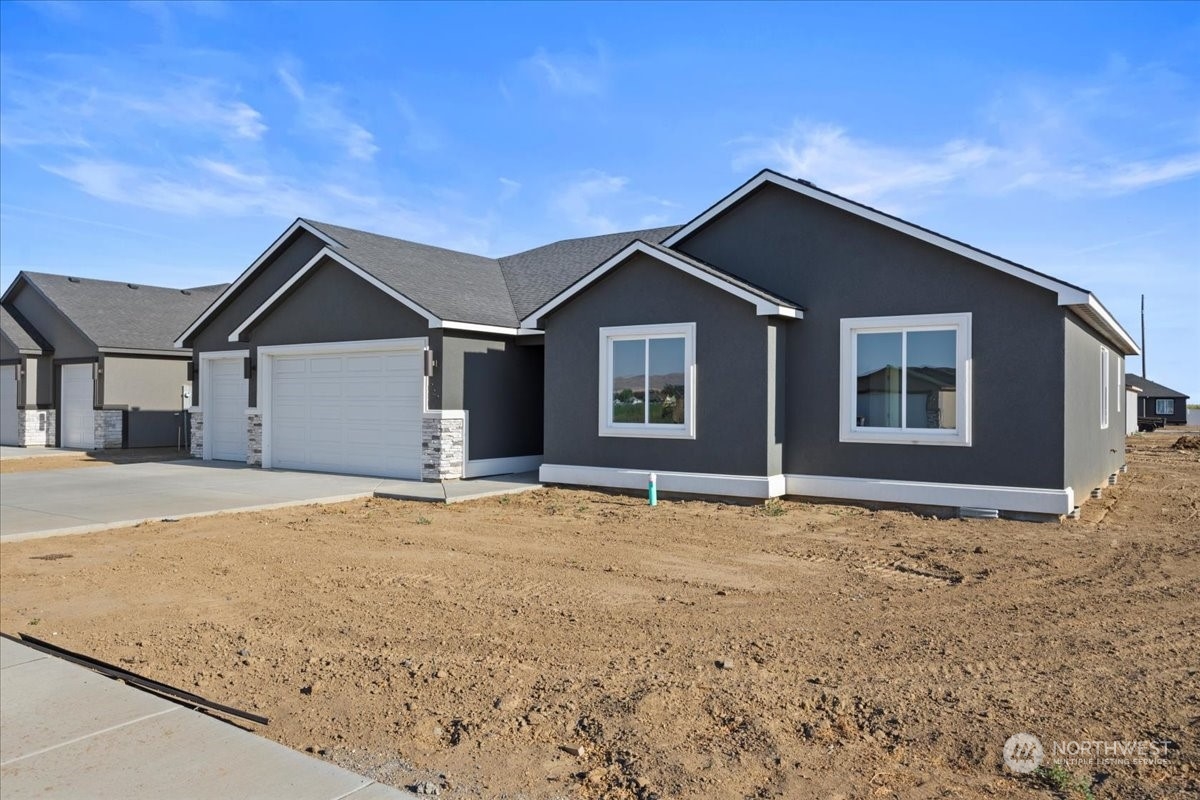 1217 East Cascade Street Othello, WA 99344 - Photo 27 of 32