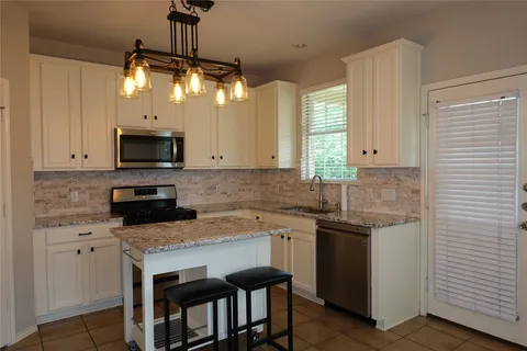 $275,000 | 16100 South Great Oaks Drive, Unit 1902, Round Rock, TX 78681