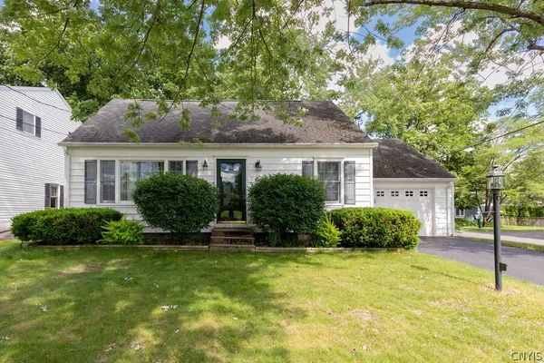 $260,000 | 329 Sunset Drive, Manlius, NY 13057