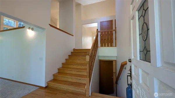 $825,000 | 16827 41st Street East, Lake Tapps, WA 98391