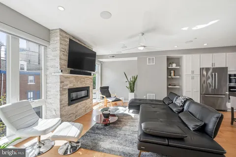 $1,150,000 | 604 North 4th Street, Philadelphia, PA 19123