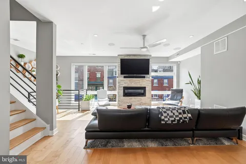 $1,150,000 | 604 North 4th Street, Philadelphia, PA 19123