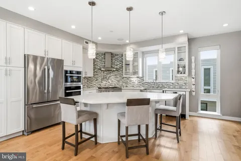 $1,150,000 | 604 North 4th Street, Philadelphia, PA 19123