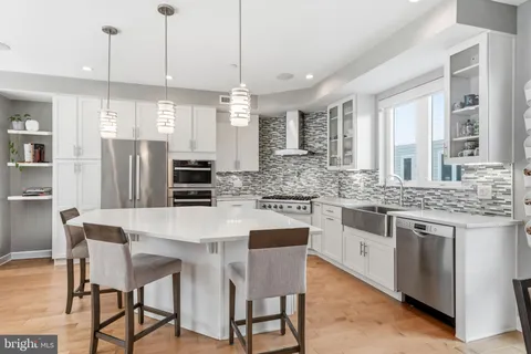 $1,150,000 | 604 North 4th Street, Philadelphia, PA 19123
