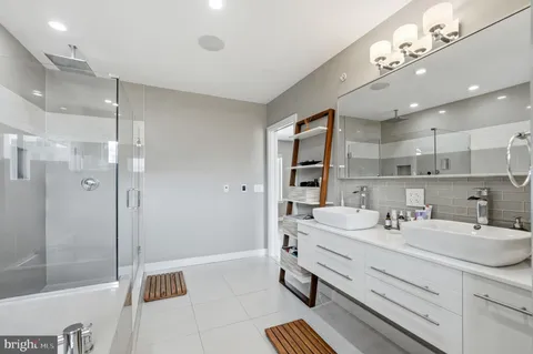 $1,150,000 | 604 North 4th Street, Philadelphia, PA 19123