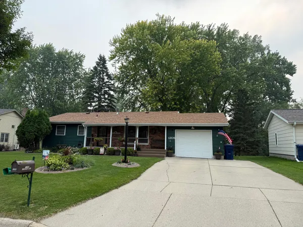 $290,000 | 1208 Lenore Way, Fergus Falls, MN 56537