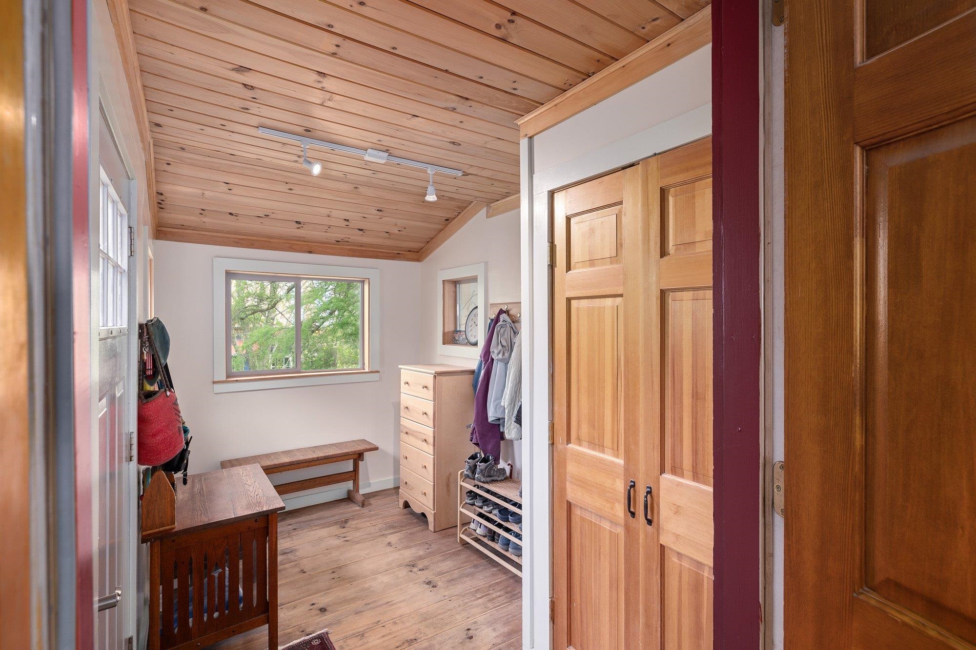 109 Schillhammer Road Jericho, VT 05465 - Photo 5 of 33 Gallery Image 5