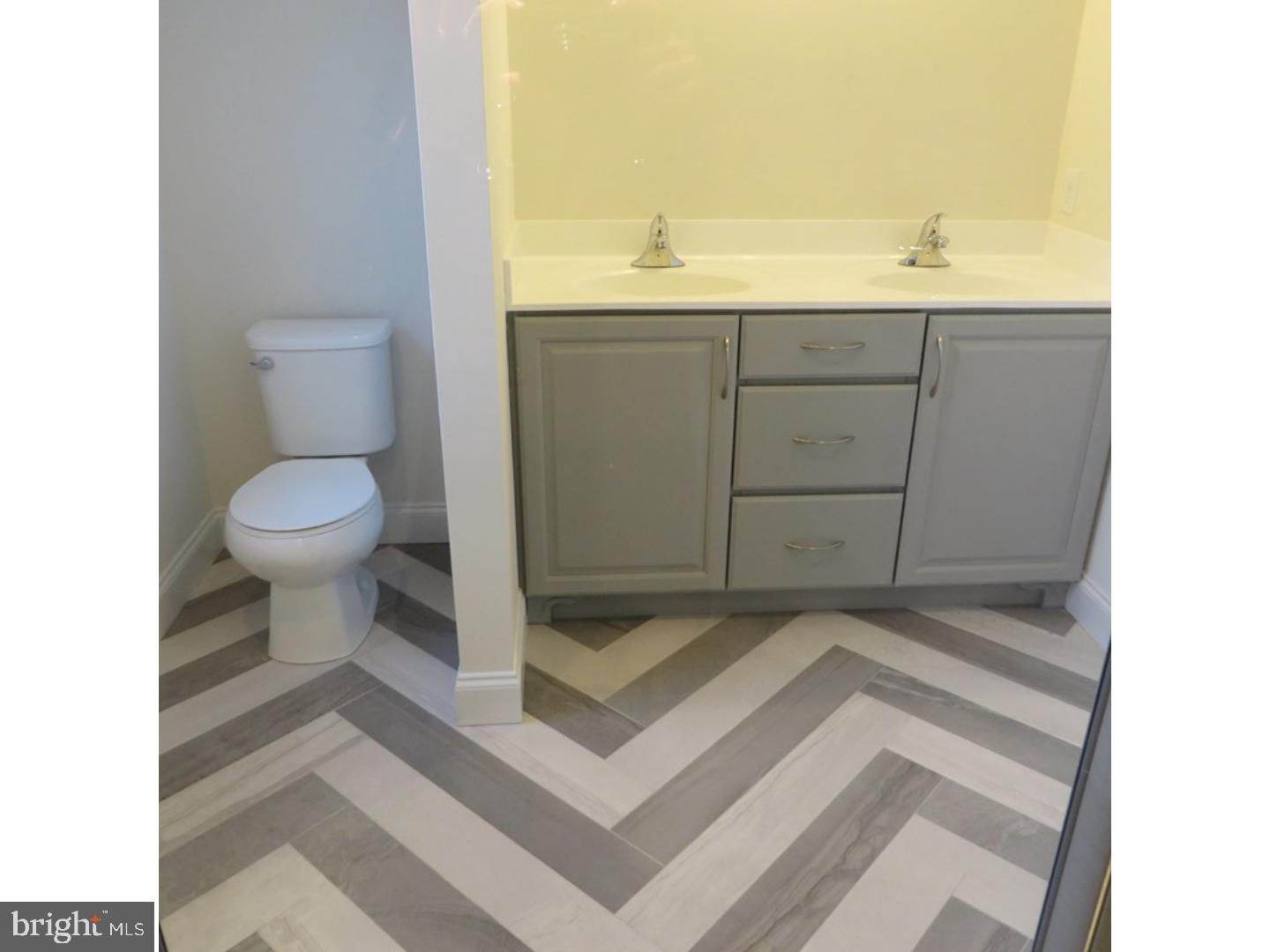 2 Compton Way Barto, PA 19504 - Photo 8 of 17 Bathroom