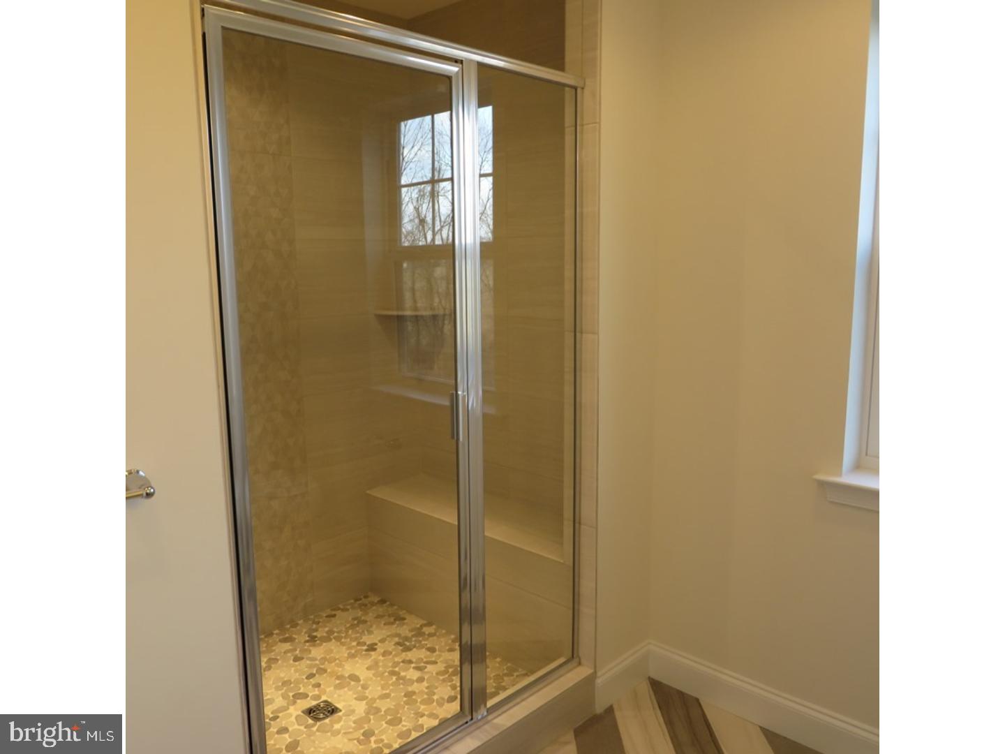 2 Compton Way Barto, PA 19504 - Photo 10 of 17 Bathroom