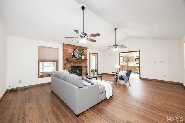 $365,000 | 130 Hickory Lake, Belleville, IL 62223