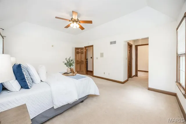 $365,000 | 130 Hickory Lake, Belleville, IL 62223