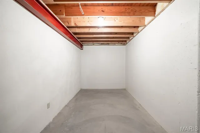 $365,000 | 130 Hickory Lake, Belleville, IL 62223