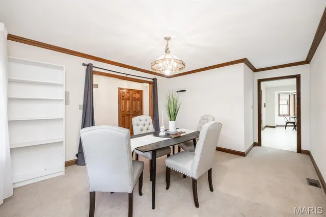 $365,000 | 130 Hickory Lake, Belleville, IL 62223