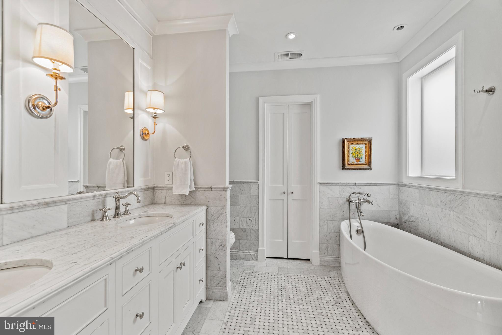 3017 Dumbarton Street Northwest Washington, DC 20007 - Photo 15 of 25 Primary Bath